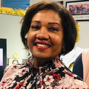 Meet your Posher, Debbie